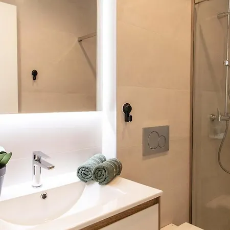 Appartement Cibeles Private Pool *